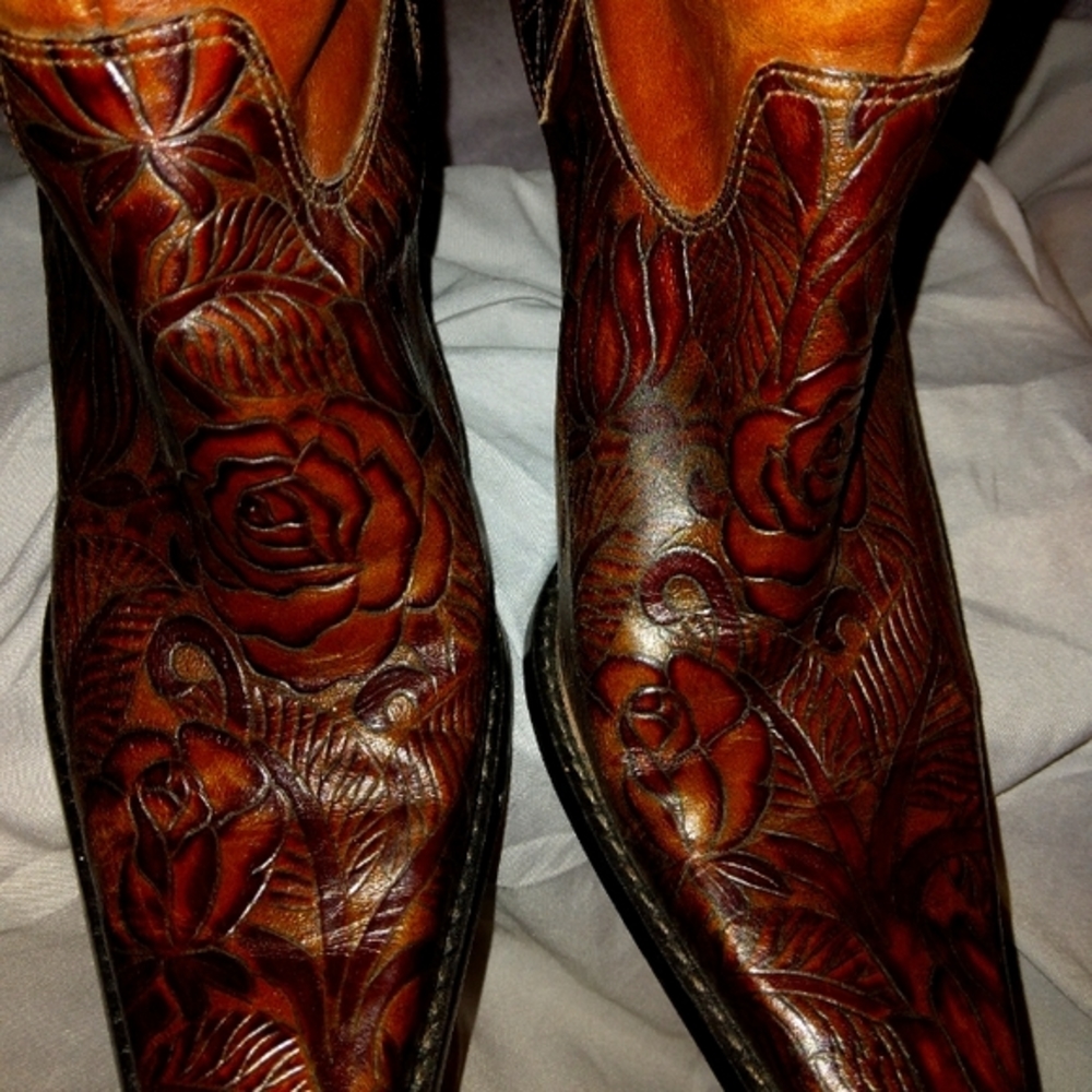 Antonio Melani Cassidy Rose, SZ 9